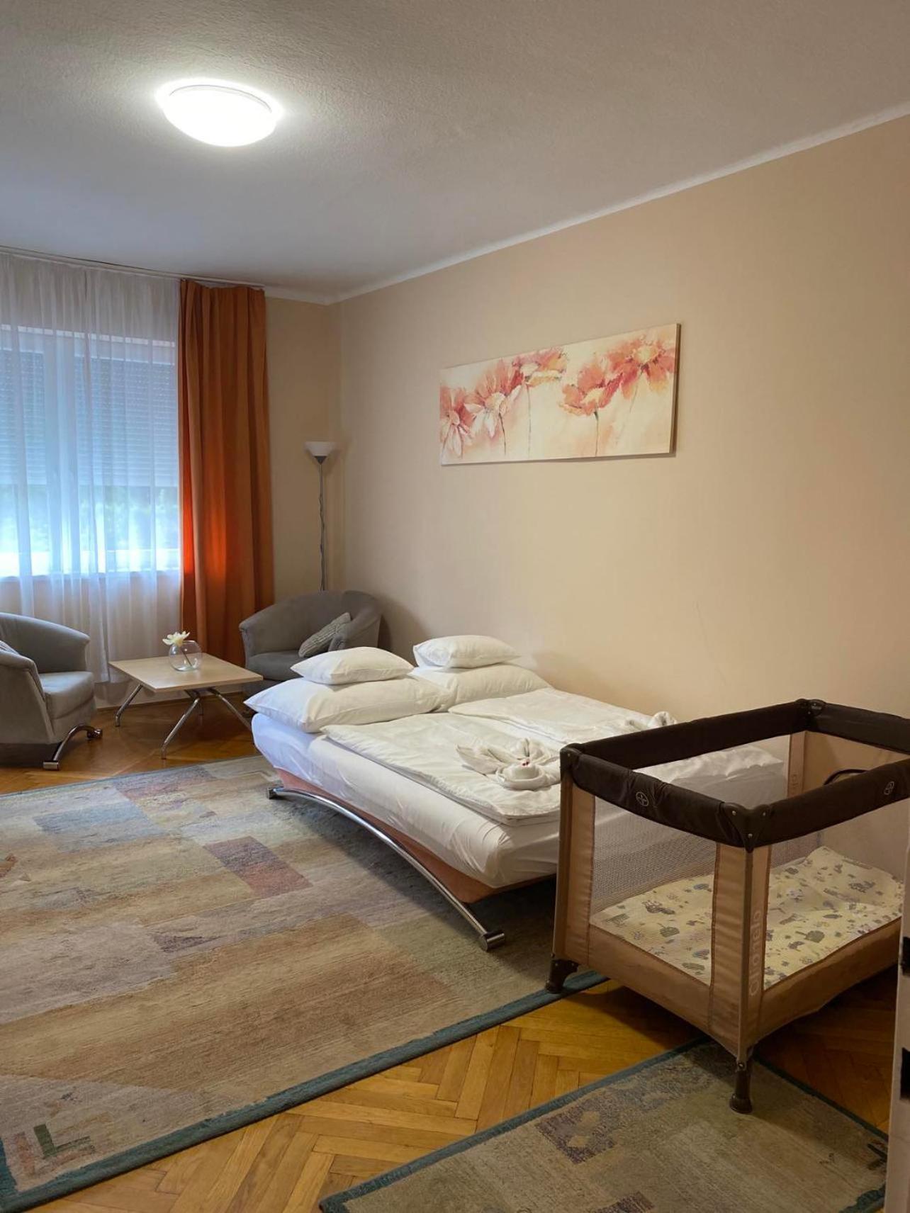 Centroom Нагиканиша Екстериор снимка